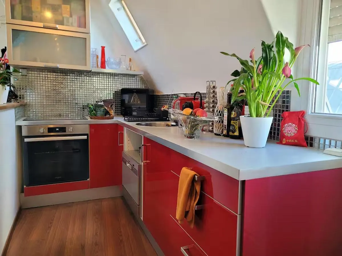 Loft Tres Calme Tout Confort Proche Parc Des Expos De Versailles Vue Tour Eiffel Parigi 0*,  Francia